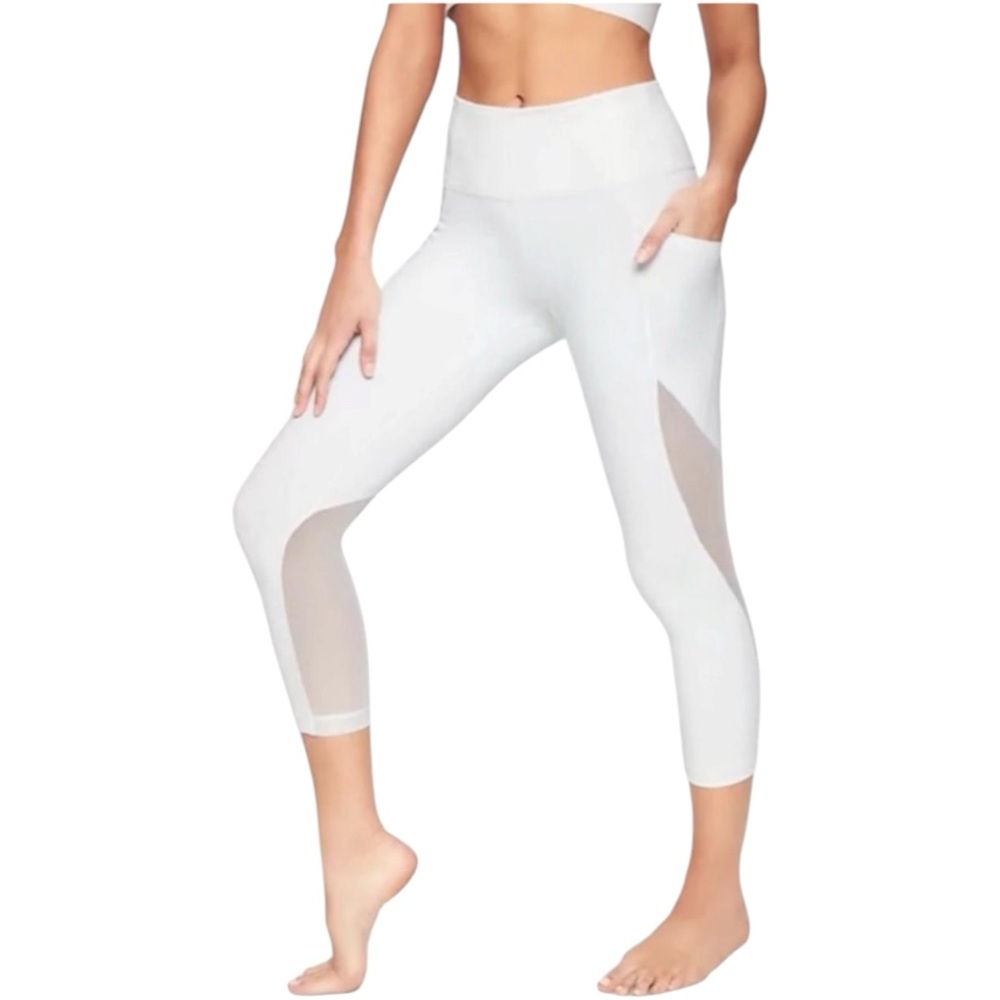 ATHLETA White Mudra Athleisure Capri Leggings Pilates Yoga Mesh Panel | 📐S